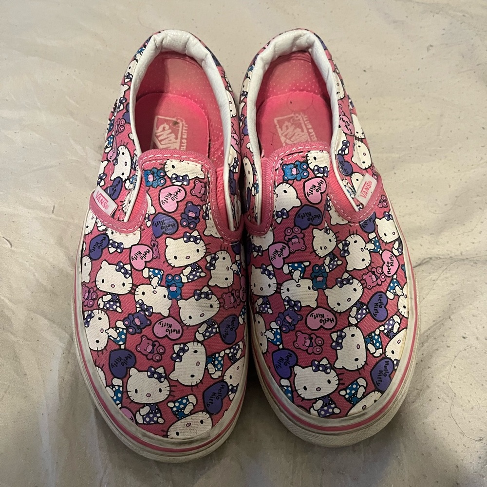 Vans Kids Slip-On Sneakers - Pink Hello Kitty Pattern